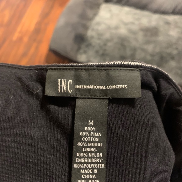 Embroidered beaded black dress - Picture 2 of 3